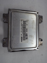 Load image into Gallery viewer, ECU ECM COMPUTER ELR Cruze Silverado 2500 Pickup Silverado 3500 11-16 - MRK443792
