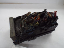 Load image into Gallery viewer, Fuse Box Dodge Caravan 2005 - MRK443997
