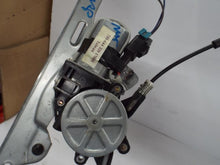Load image into Gallery viewer, FRONT WINDOW REGULATOR Sierra Silverado Escalade 00 01 02 03 - 06 Left - MRK444079
