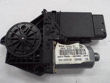 Load image into Gallery viewer, Power Window Motor Volkswagen Passat 2003 - MRK444444
