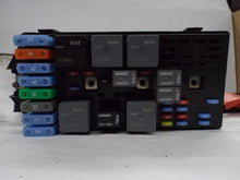 Load image into Gallery viewer, Fuse Box Buick Regal 2004 - MRK444493
