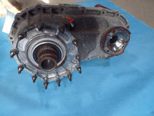 Load image into Gallery viewer, TRANSFER CASE Jeep Commander Grand Cherokee 05 06 07 08 09 10 - MRK444638
