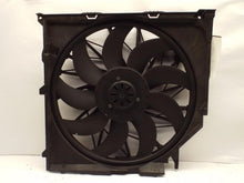 Load image into Gallery viewer, RADIATOR FAN ASSEMBLY BMW X3 2004 04 2005 05 2006 06 Auto - MRK444788
