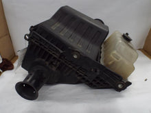 Load image into Gallery viewer, Air Cleaner Box Lincoln Navigator 2012 - MRK451258
