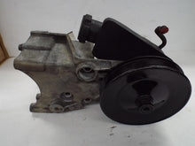 Load image into Gallery viewer, Power Steering Pump  SIERRA 1500 PICKUP 2006 - MRK451869
