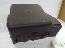 Load image into Gallery viewer, Fuse Box  SIERRA 1500 PICKUP 2006 - MRK451871
