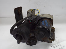 Load image into Gallery viewer, Suspension Air Compressor Pump Lincoln Navigator 2012 - MRK451887
