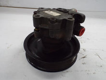 Load image into Gallery viewer, POWER STEERING PUMP Discovery 1999 99 2000 00 01 02 03 - MRK452088

