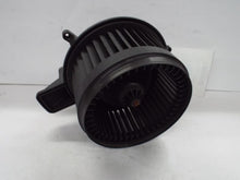 Load image into Gallery viewer, FRONT A/C HEATER BLOWER MOTOR Durango Grand Cherokee 11 12 13 - MRK452262

