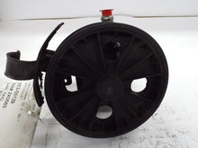 Load image into Gallery viewer, POWER STEERING PUMP Volvo S60 V70 2006 06 2007 07 - MRK452356
