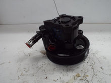 Load image into Gallery viewer, Power Steering Pump Ford Freestyle 2005 - MRK452709

