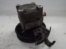 Load image into Gallery viewer, POWER STEERING PUMP Volvo S60 V70 2006 06 2007 07 - MRK452886
