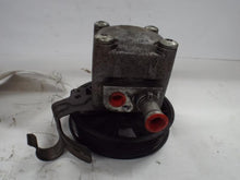 Load image into Gallery viewer, POWER STEERING PUMP Volvo S60 V70 2006 06 2007 07 - MRK452886
