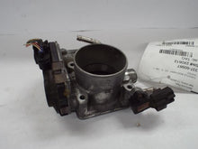 Load image into Gallery viewer, THROTTLE BODY Forester Impreza 9-2X Legacy 2005 05 - MRK452912

