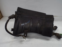 Load image into Gallery viewer, Fuse Box Subaru Legacy 2005 - MRK452925
