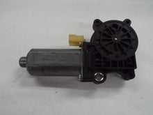 Load image into Gallery viewer, POWER WINDOW MOTOR BMW X5 2000 00 2001 01 02 03 04 05 06 Front Left - MRK453061
