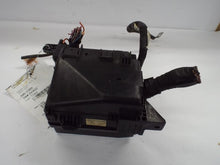 Load image into Gallery viewer, FUSE BOX Mitsubishi Eclipse Endeavor 01 02 03 04 05 06 07 08 - MRK453259
