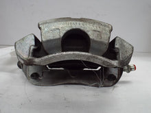 Load image into Gallery viewer, FRONT BRAKE CALIPER Toyota Highlander 04 05 06 07 Right - MRK453635
