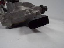 Load image into Gallery viewer, WINDSHIELD WIPER MOTOR Enclave Traverse Acadia Outlook 07-12 - MRK453706
