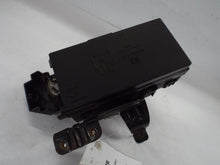 Load image into Gallery viewer, Fuse Box Ford Explorer 2004 - MRK454095
