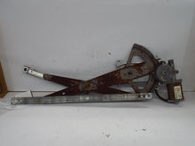 Load image into Gallery viewer, POWER WINDOW MOTOR F250 F50 F150 F450 Bronco 1992 92 1993 93 94 95 Right - MRK454759
