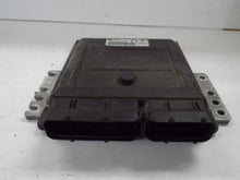 Load image into Gallery viewer, ECU ECM COMPUTER Nissan Pathfinder 2005 05  4x4 - MRK454788
