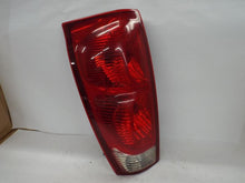 Load image into Gallery viewer, TAIL LIGHT LAMP ASSEMBLY Avalanche 1500 Avalanche 2500 02-06 Right - MRK454858
