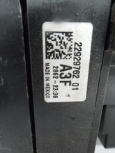 Load image into Gallery viewer, Fuse Box Chevrolet Equinox 2013 - MRK455067
