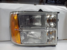 Load image into Gallery viewer, HEADLIGHT LAMP ASSEMBLY Sierra 1500 Pickup Sierra 2500 07-14 Right - MRK455397
