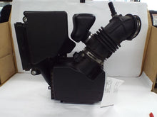 Load image into Gallery viewer, Air Cleaner Box Lincoln MKZ 2014 - MRK455602
