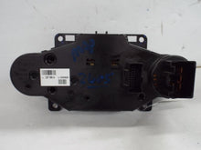 Load image into Gallery viewer, TEMPERATURE CONTROLS Ford Fiesta 2014 14 - MRK456285
