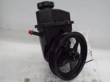 Load image into Gallery viewer, Power Steering Pump Chevrolet Impala 2009 - MRK456671
