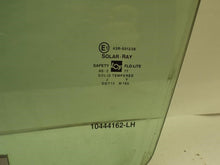 Load image into Gallery viewer, Front Door Glass Chevrolet Uplander 2005 - MRK456713
