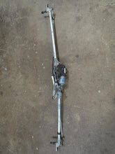 Load image into Gallery viewer, Windshield Wiper Motor Chevrolet Cruze 2017 - MRK457578
