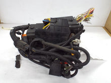 Load image into Gallery viewer, Fuse Box Ford Escape 2013 - MRK458004
