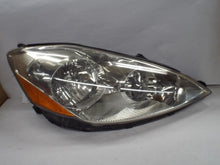 Load image into Gallery viewer, HEADLIGHT LAMP ASSEMBLY Toyota Sienna 06 07 08 09 10 Right - MRK458082
