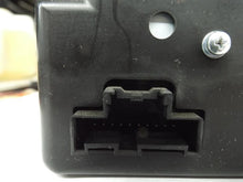 Load image into Gallery viewer, RADIO DISC PLAYER Escalade Escalade ESV SRX Silverado 1500 Pickup 14-15 - MRK458342
