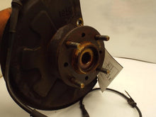 Load image into Gallery viewer, FRONT SPINDLE Volvo S40 01 02 03 04 Right - MRK458410
