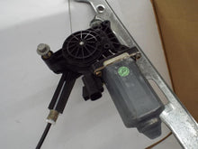 Load image into Gallery viewer, FRONT WINDOW REGULATOR Sierra Silverado Escalade 00 01 02 03 - 06 Left - MRK458613

