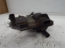 Load image into Gallery viewer, IGNITION COIL Camaro Envoy Impala 96 97 98 99 00 - 07 - MRK458688
