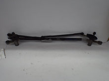 Load image into Gallery viewer, Windshield Wiper Transmission Kia Soul 2014 - MRK458850
