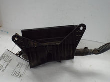 Load image into Gallery viewer, Fuse Box Nissan Frontier 2002 - MRK458934
