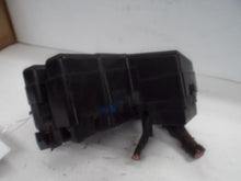 Load image into Gallery viewer, Fuse Box Mitsubishi Eclipse 2001 - MRK459088

