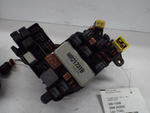 Load image into Gallery viewer, Fuse Box Mitsubishi Eclipse 2001 - MRK459088
