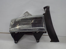 Load image into Gallery viewer, HEADLIGHT LAMP ASSEMBLY Dodge Dakota Durango 1997-2004 Right - MRK459336
