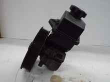 Load image into Gallery viewer, Power Steering Pump Chevrolet Impala 2009 - MRK459418
