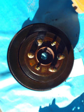 Load image into Gallery viewer, Rear Hub With Spindle  EXPEDITION 2014 - MRK460350
