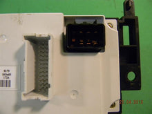 Load image into Gallery viewer, TEMPERATURE CONTROLS Pontiac G6 2009 09 2010 10 - MM677426
