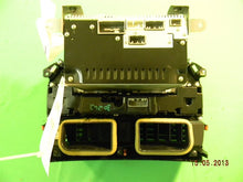 Load image into Gallery viewer, TEMPERATURE CONTROLS Honda Accord 08 09 10 11 12 - MM682627
