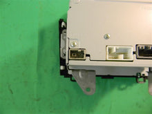 Load image into Gallery viewer, RADIO Honda CR-V 2010 10 2011 11 - MM686484
